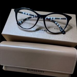 BURBERRY Women's Black & White Striped Design Optical Frames NEW